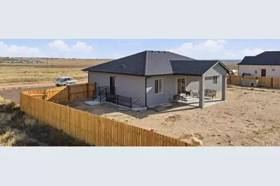 421 N Heather Dr., Pueblo, CO 81007 - Photo 2
