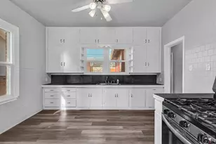 228 W 3rd St, Walsenburg, CO 81089 - Photo 10