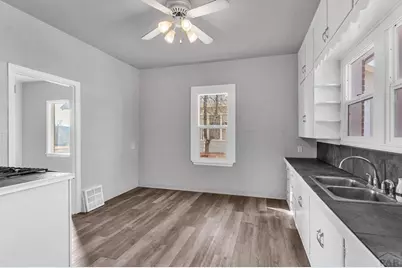 228 W 3rd St, Walsenburg, CO 81089 - Photo 12