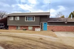 28235 Manor Dr, Rocky Ford, CO 81067 - Photo 2