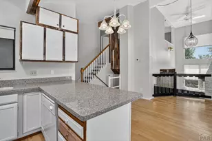 27 Terrace Dr, Pueblo, CO 81001 - Photo 12