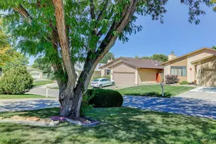 27 Terrace Dr, Pueblo, CO 81001 - Photo 8