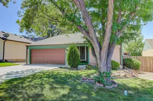 27 Terrace Dr, Pueblo, CO 81001 - Photo 4