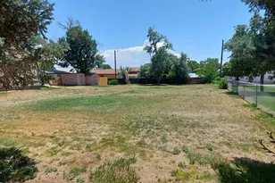 2042 S Riverview Dr, Pueblo, CO 81006 - Photo 36