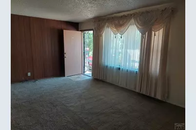 2042 S Riverview Dr, Pueblo, CO 81006 - Photo 4