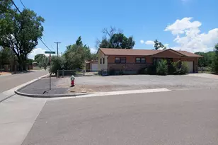 2042 S Riverview Dr, Pueblo, CO 81006 - Photo 2