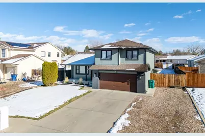 16 Ironbridge Lane, Pueblo, CO 81001 - Photo 2