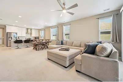 2215 Cliffmoor Ln, Pueblo, CO 81008 - Photo 4