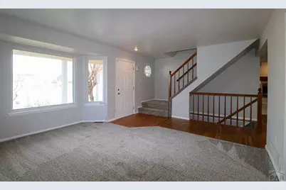 30 Bellita Dr, Pueblo, CO 81001 - Photo 6
