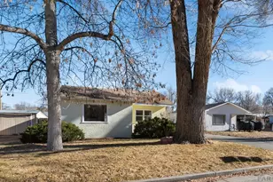 916 Madison St, Canon City, CO 81212 - Photo 2