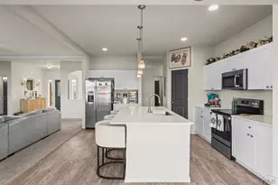 1334 N Will Rogers Dr, Pueblo West, CO 81007 - Photo 12