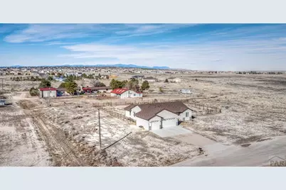 1317 N Vermillion Ct, Pueblo West, CO 81007 - Photo 38