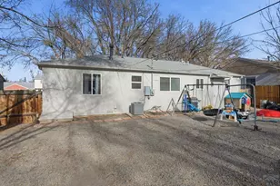 1208 Alexander Cir, Pueblo, CO 81001 - Photo 18