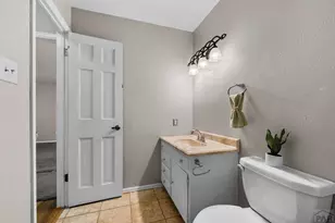 8 S Glenrose Dr, Pueblo, CO 81007 - Photo 34