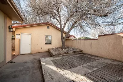 8 S Glenrose Dr, Pueblo, CO 81007 - Photo 8