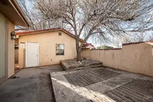 8 S Glenrose Dr, Pueblo, CO 81007 - Photo 8