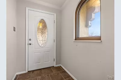 8 S Glenrose Dr, Pueblo, CO 81007 - Photo 12