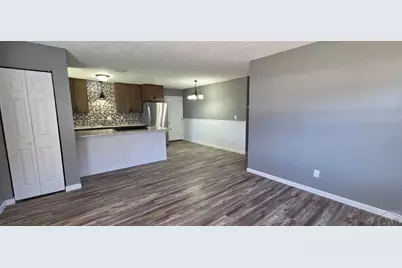 210 S 12th St, Lamar, CO 81052 - Photo 4