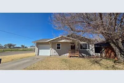 210 S 12th St, Lamar, CO 81052 - Photo 2