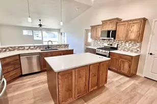 3406 Wapiti Ln, Pueblo, CO 81005 - Photo 2