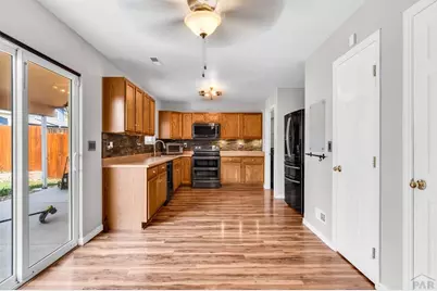 5043 Thrush Dr, Pueblo, CO 81008 - Photo 6