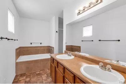 5043 Thrush Dr, Pueblo, CO 81008 - Photo 16