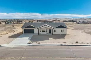 576 E Earl Dr, Pueblo West, CO 81007 - Photo 36