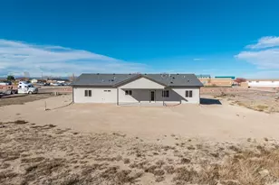 576 E Earl Dr, Pueblo West, CO 81007 - Photo 56