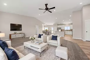 576 E Earl Dr, Pueblo West, CO 81007 - Photo 4