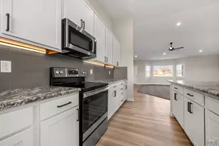 576 E Earl Dr, Pueblo West, CO 81007 - Photo 10