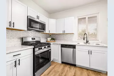 1315 E 10th St, Pueblo, CO 81001 - Photo 8