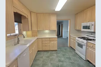 2402 Santa Fe Ave, La Junta, CO 81050 - Photo 10