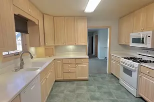 2402 Santa Fe Ave, La Junta, CO 81050 - Photo 10