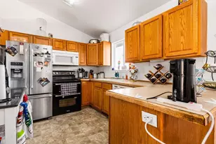 734 S Legend Ln, Pueblo West, CO 81007 - Photo 8