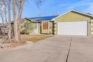 734 S Legend Ln, Pueblo West, CO 81007 - Photo 2