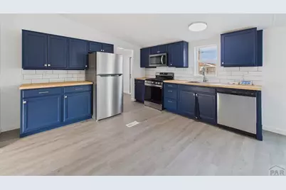 2031 W 11th St, Pueblo, CO 81003 - Photo 10