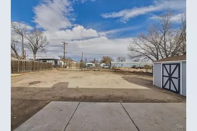 2031 W 11th St, Pueblo, CO 81003 - Photo 32