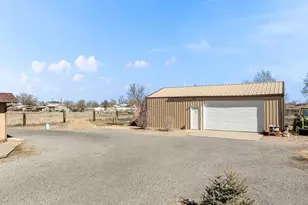 1040 28th Ln, Pueblo, CO 81006 - Photo 4