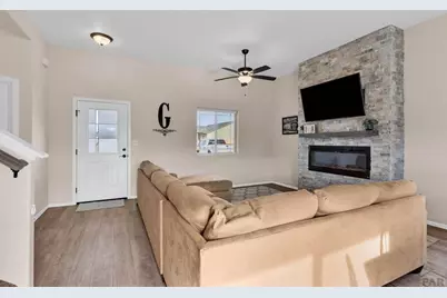 1712 Kingfisher Ln, Pueblo, CO 81008 - Photo 4