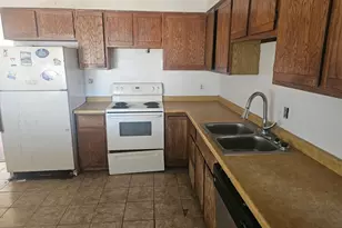 1522 Whippoorwill Pl, Pueblo, CO 81006 - Photo 2