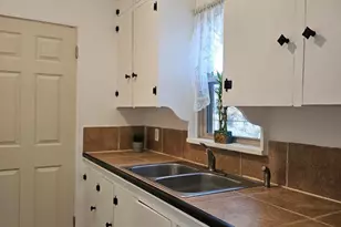 634 Acero Ave, Pueblo, CO 81004 - Photo 4