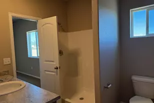 6104 Harper Ln, Pueblo, CO 81008 - Photo 10