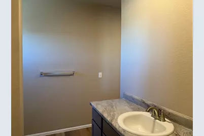 6104 Harper Ln, Pueblo, CO 81008 - Photo 8