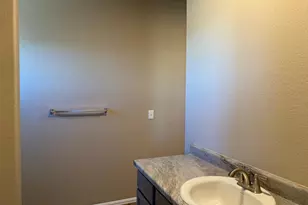 6104 Harper Ln, Pueblo, CO 81008 - Photo 8