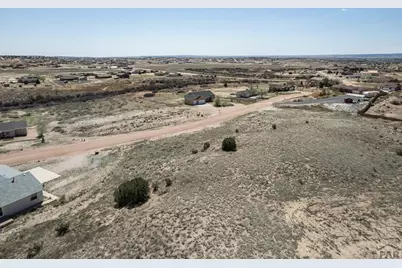 567 S Chimazo Dr, Pueblo West, CO 81007 - Photo 4