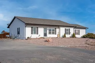 995 N Matt Dr, Pueblo, CO 81007 - Photo 2