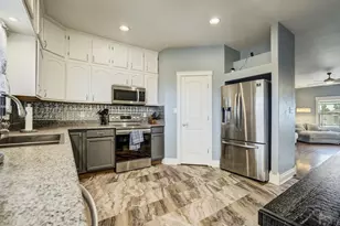 995 N Matt Dr, Pueblo, CO 81007 - Photo 8