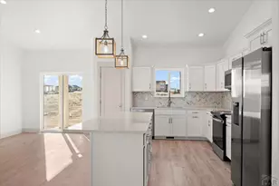 1247 N Saltbush Ln, Pueblo West, CO 81007 - Photo 6