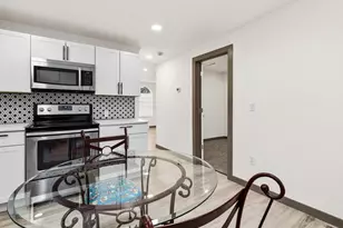 923 E 7th St, Pueblo, CO 81001 - Photo 8