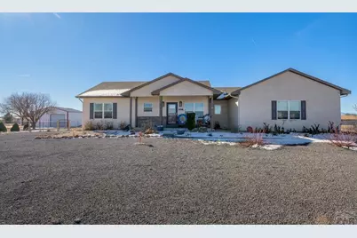 698 W McCulloch Blvd, Pueblo West, CO 81007 - Photo 2